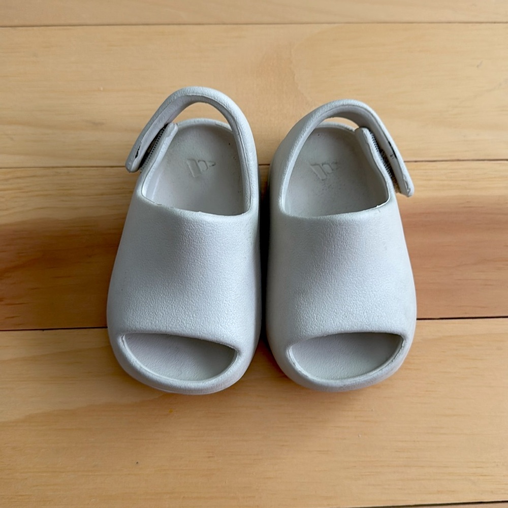 Yeezy Infant Slides